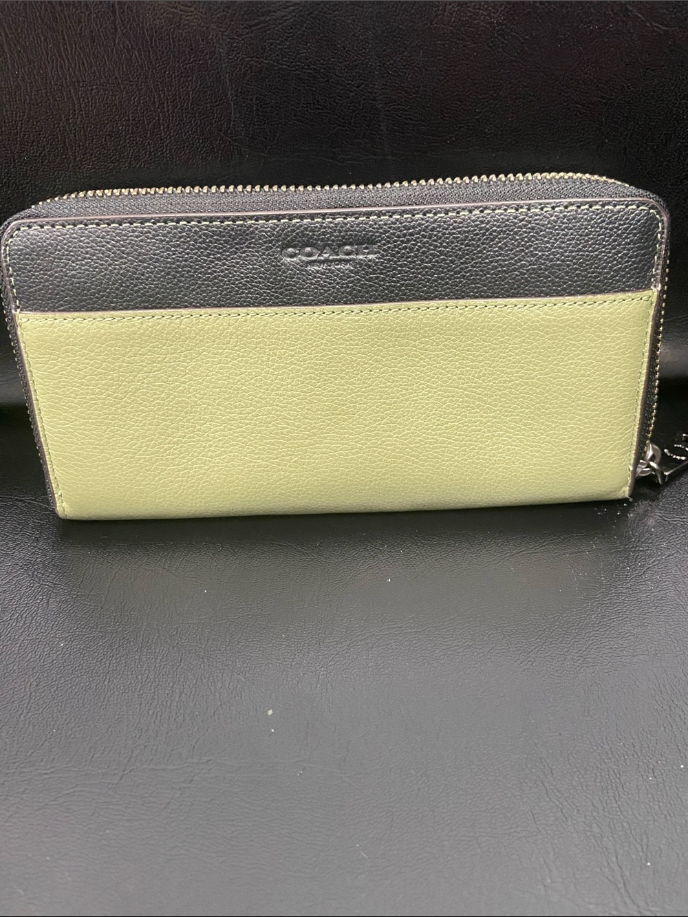 Coach Colorblock Slim Accordion Zip Around Wallet EUC